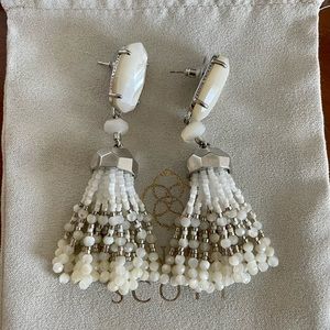 Kendra Scott Dove Earrings